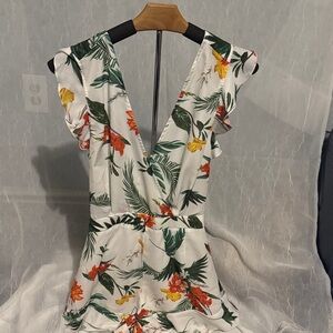 PrettyLittleThing Floral V-Neck Playsuit